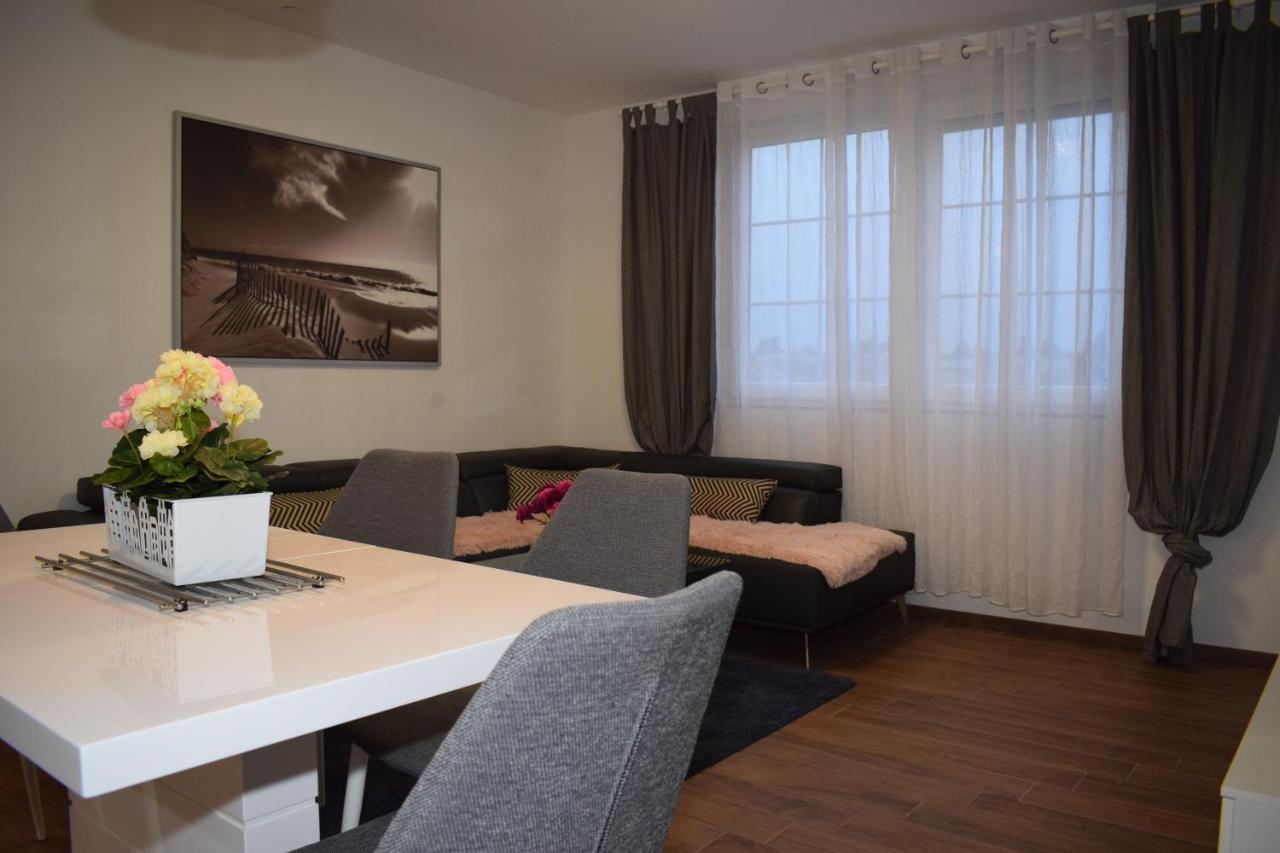 Trixi Apartman *